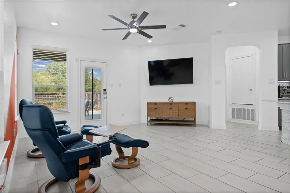 17004 Gibbons Path Round Rock, TX 78664