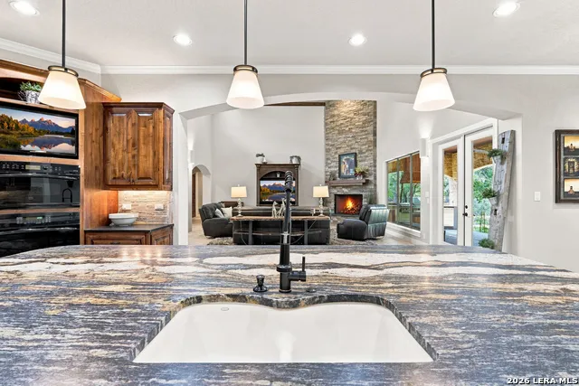 9900 KOPPLIN RD New Braunfels, TX 78132