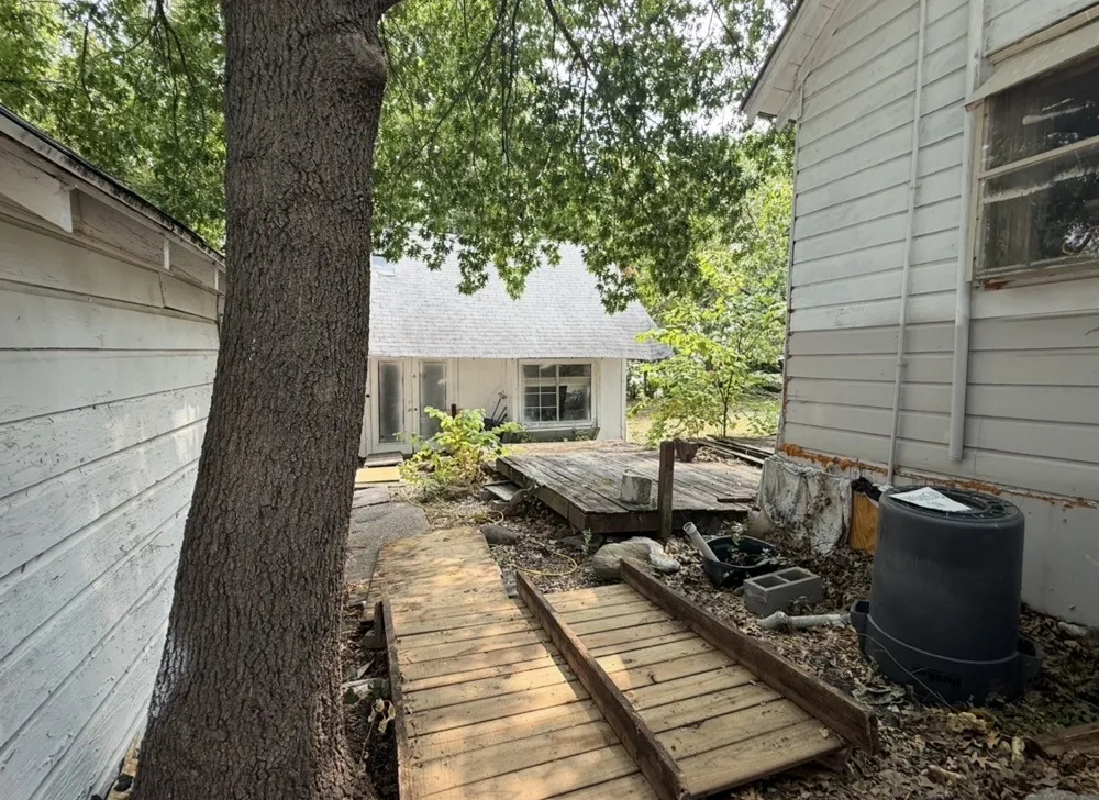 1018 College Street McKinney, TX 75069