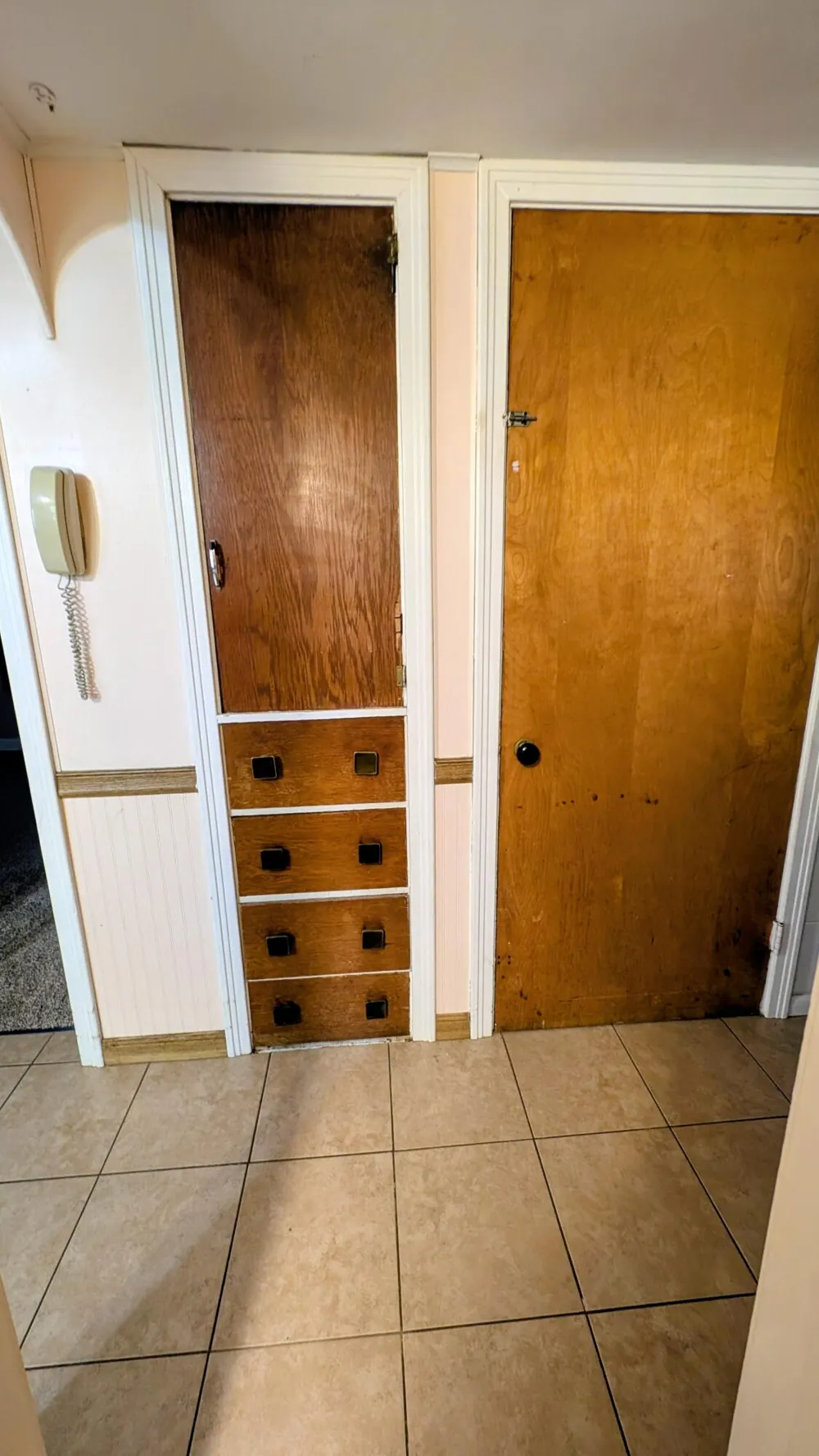1932 Elwood Street Muskegon City, MI 49442