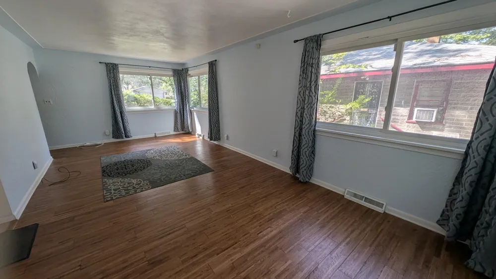 1932 Elwood Street Muskegon City, MI 49442