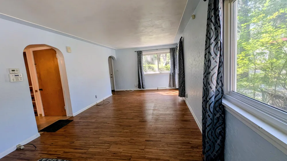 1932 Elwood Street Muskegon City, MI 49442
