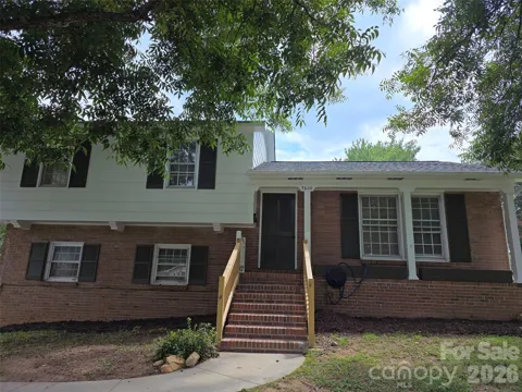 7600 Woodstream Drive