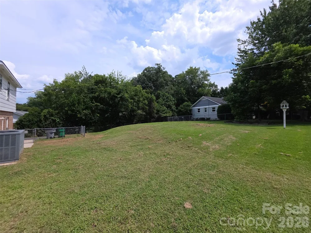 7600 Woodstream Drive Charlotte, NC 28210
