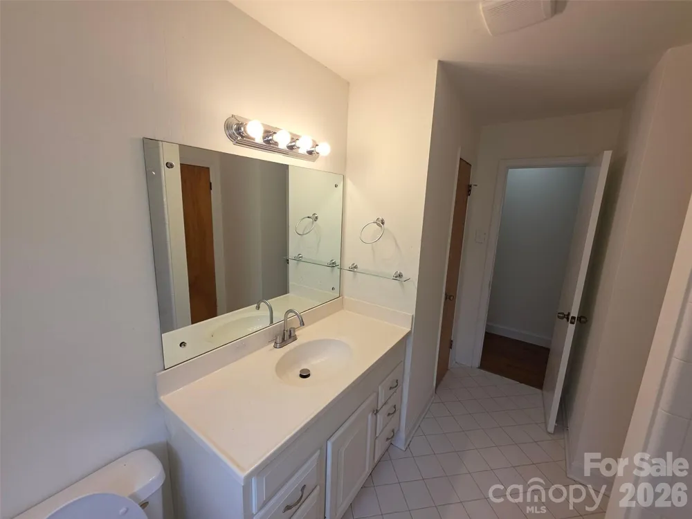 7600 Woodstream Drive Charlotte, NC 28210