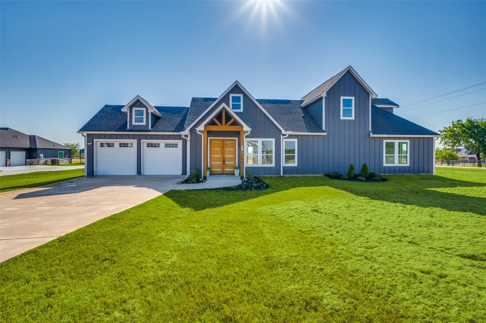 1561 Dixie Estates Way Whitesboro, TX 76273