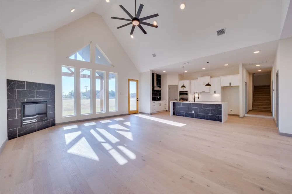 1561 Dixie Estates Way Whitesboro, TX 76273
