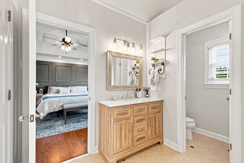 1011 Red Pepper Rdg Spring Hill, TN 37174