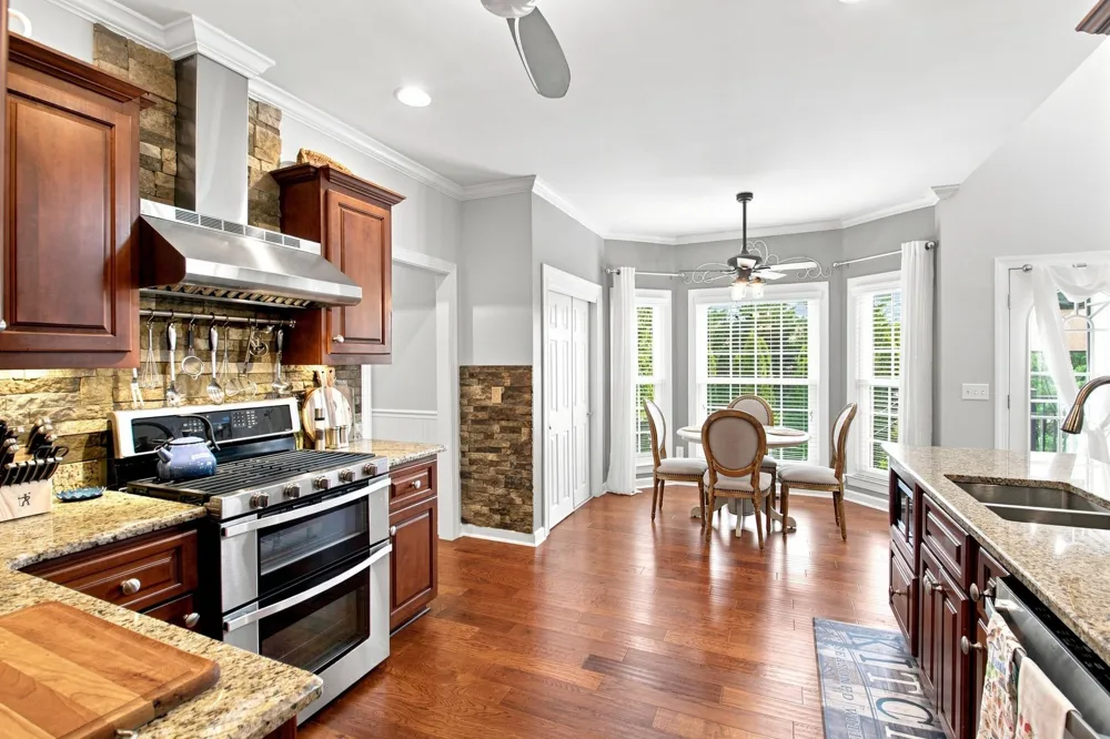 1011 Red Pepper Rdg Spring Hill, TN 37174