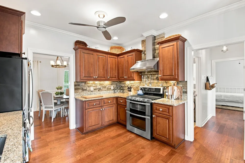 1011 Red Pepper Rdg Spring Hill, TN 37174