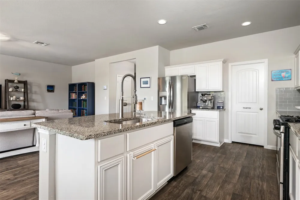 13901 Macquarie Drive Pflugerville, TX 78660