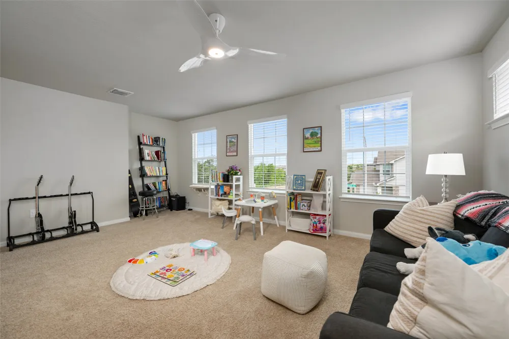 13901 Macquarie Drive Pflugerville, TX 78660