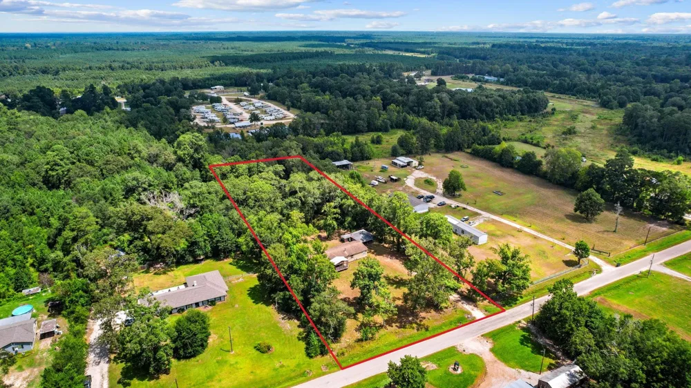 863 County Road 3141 E Cleveland, TX 77327