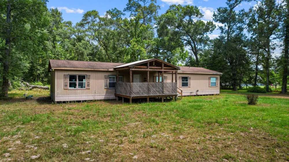 863 County Road 3141 E Cleveland, TX 77327