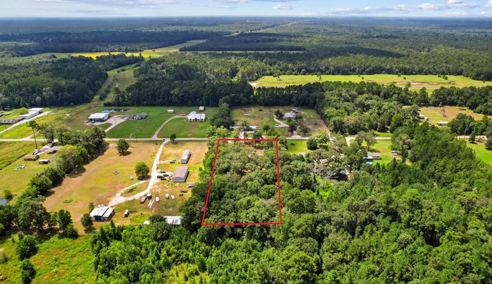 863 County Road 3141 E Cleveland, TX 77327