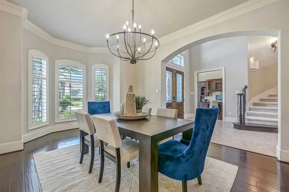 2316 Durango Bend Lane Friendswood, TX 77546