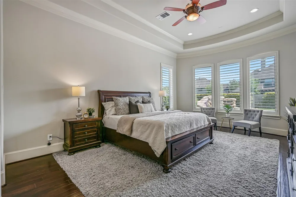 2316 Durango Bend Lane Friendswood, TX 77546