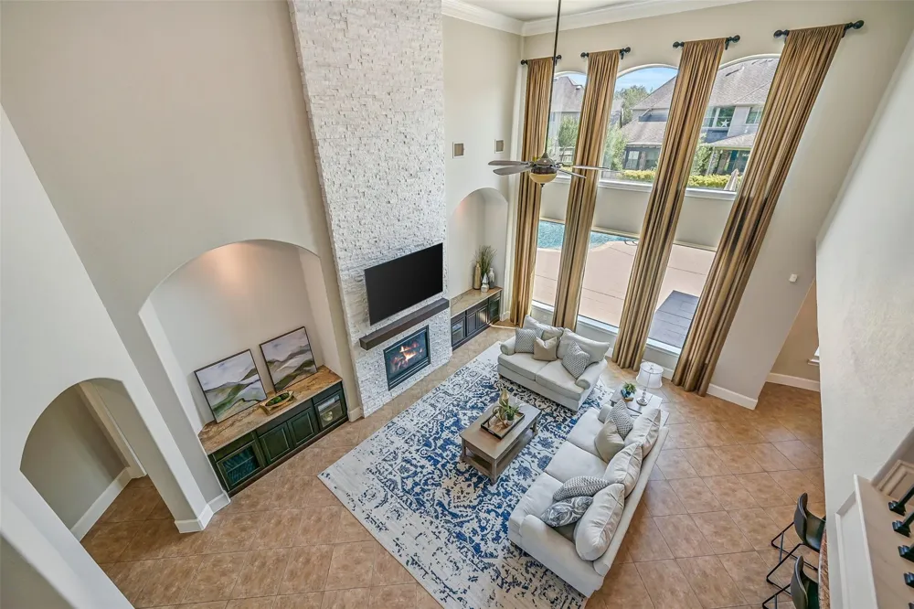 2316 Durango Bend Lane Friendswood, TX 77546