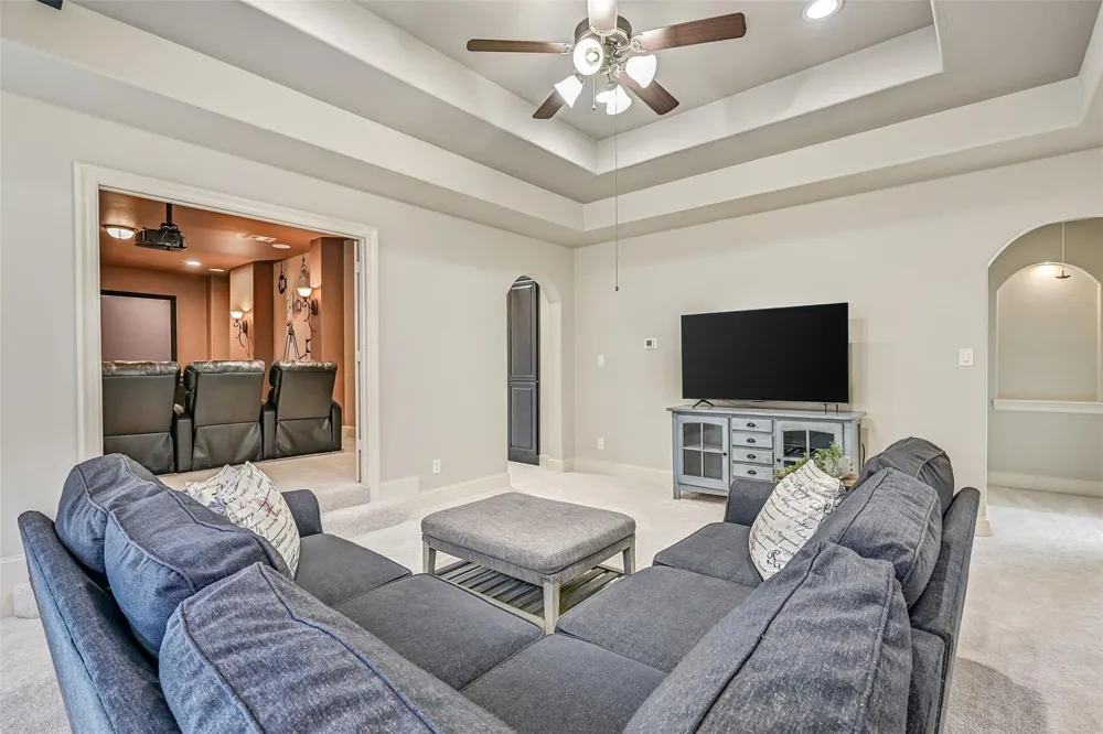 2316 Durango Bend Lane Friendswood, TX 77546