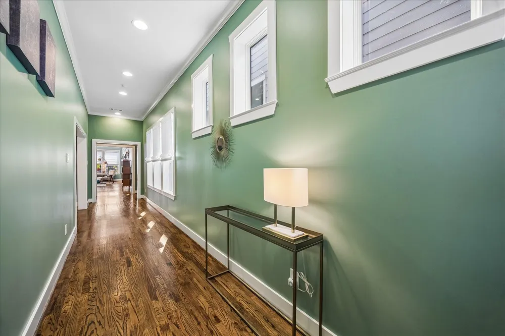 924 Alexander Street Houston, TX 77008