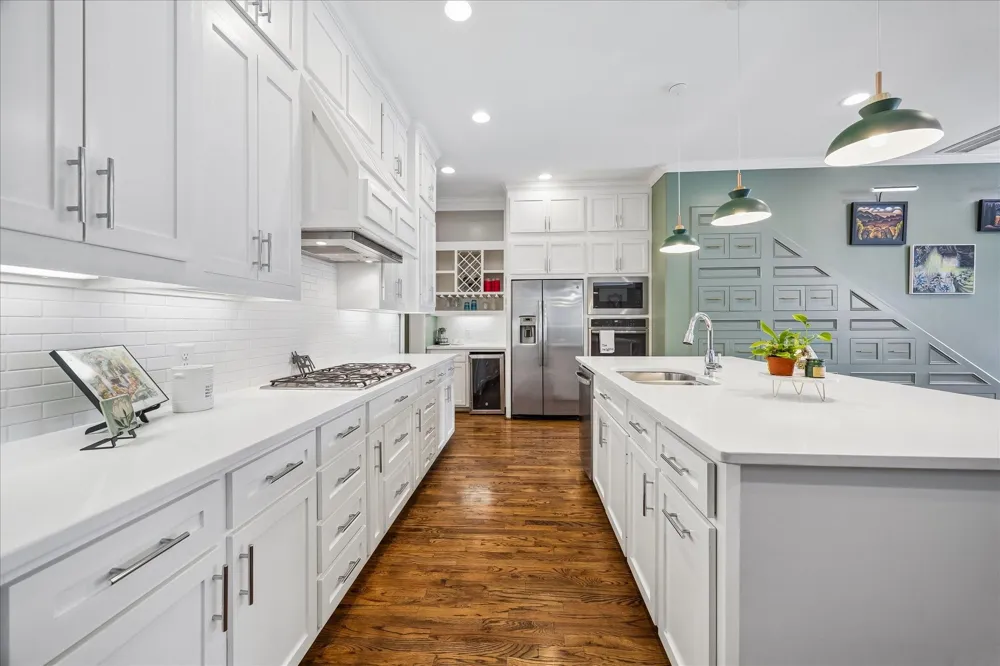 924 Alexander Street Houston, TX 77008