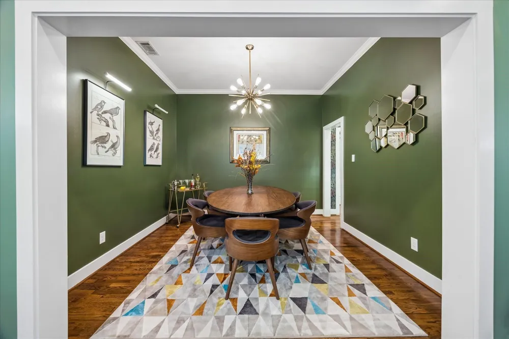 924 Alexander Street Houston, TX 77008
