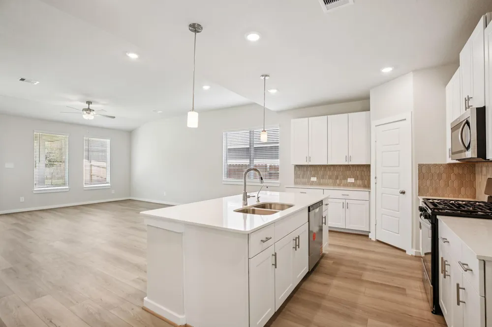 17211 Remington Meadows Street Waller, TX 77484