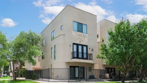 731 Reinerman Street