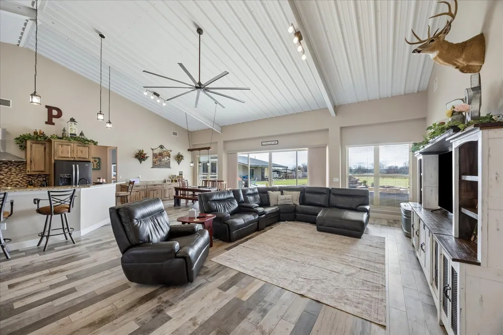 2224 Maler Road Sealy, TX 77474
