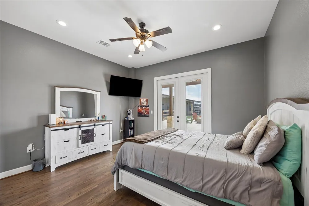 2224 Maler Road Sealy, TX 77474