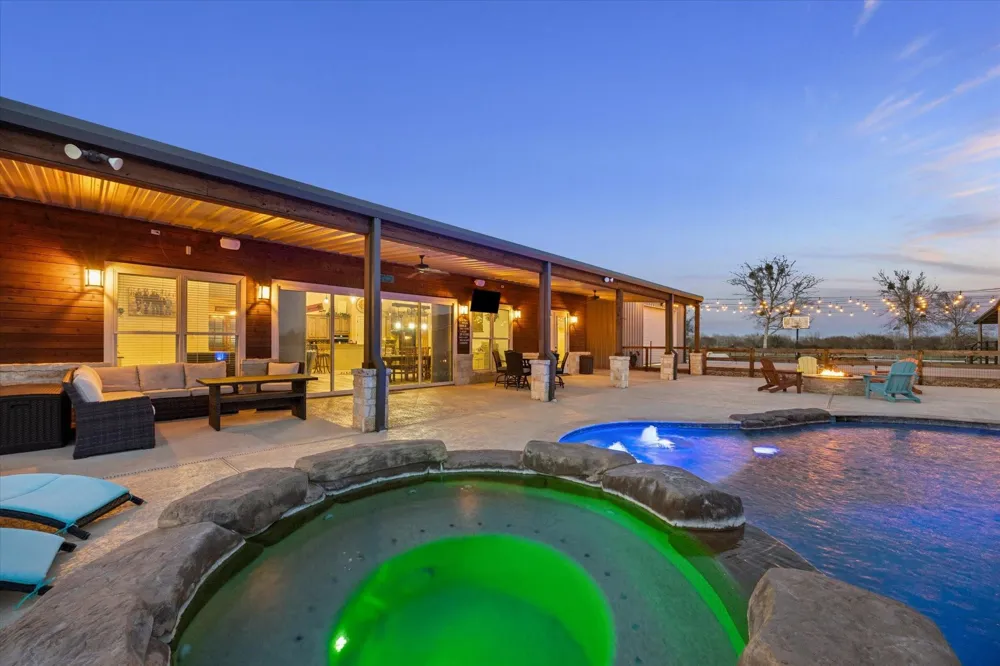 2224 Maler Road Sealy, TX 77474