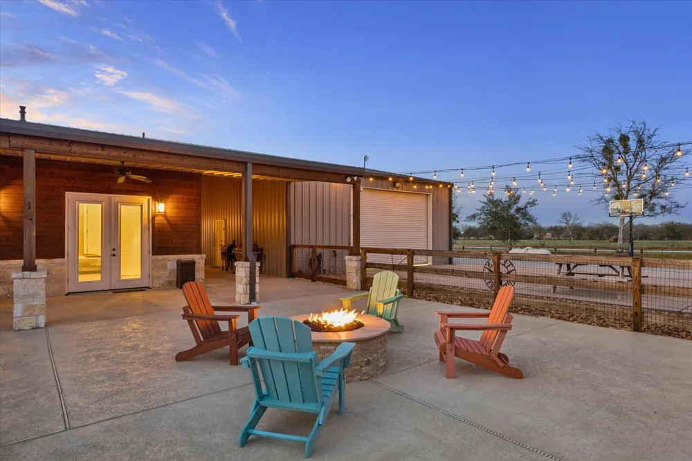 2224 Maler Road Sealy, TX 77474