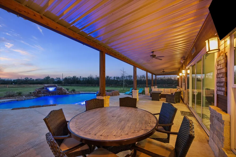 2224 Maler Road Sealy, TX 77474