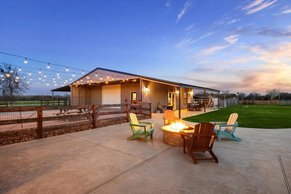 2224 Maler Road Sealy, TX 77474