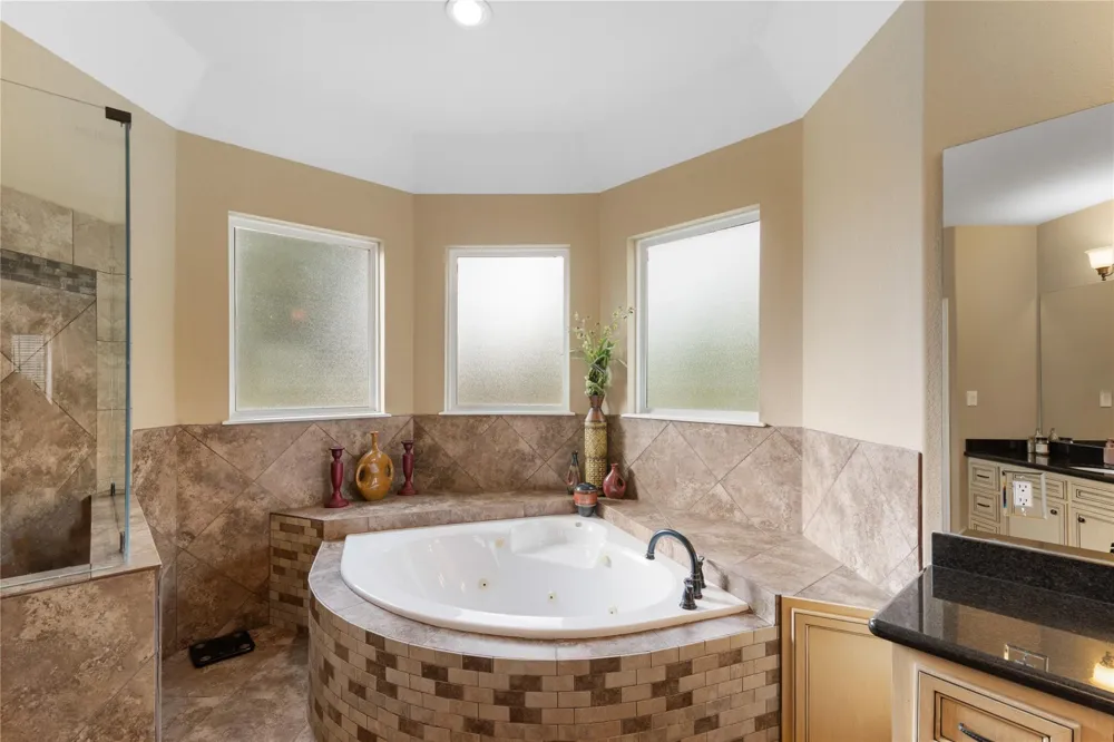 721 Oak Hill Lane Pinehurst, TX 77362