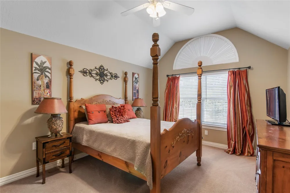 721 Oak Hill Lane Pinehurst, TX 77362