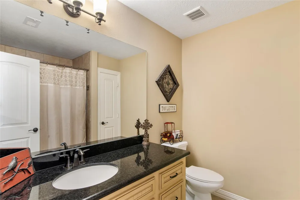 721 Oak Hill Lane Pinehurst, TX 77362