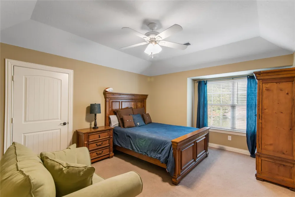 721 Oak Hill Lane Pinehurst, TX 77362