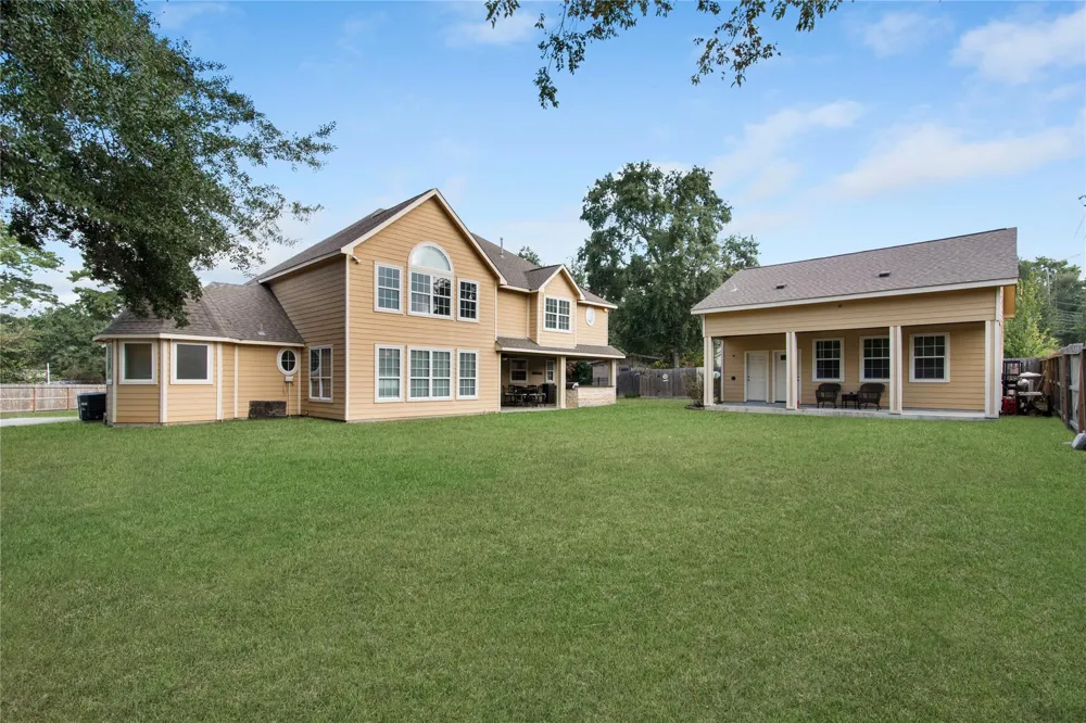 721 Oak Hill Lane Pinehurst, TX 77362