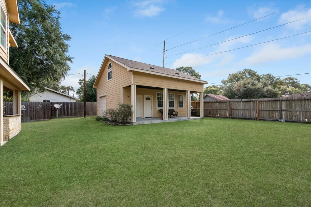 721 Oak Hill Lane Pinehurst, TX 77362