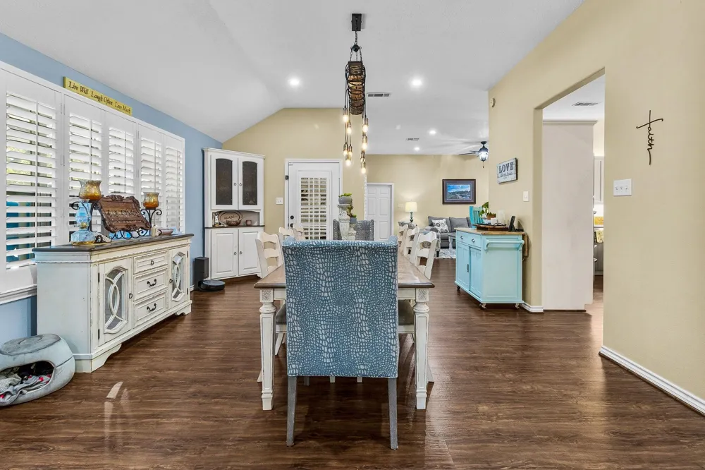 145 Idlewilde Drive Onalaska, TX 77360
