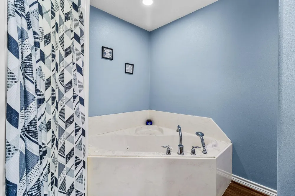 145 Idlewilde Drive Onalaska, TX 77360