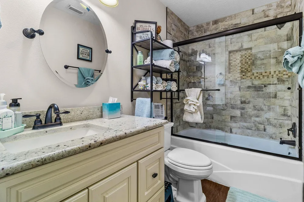 145 Idlewilde Drive Onalaska, TX 77360