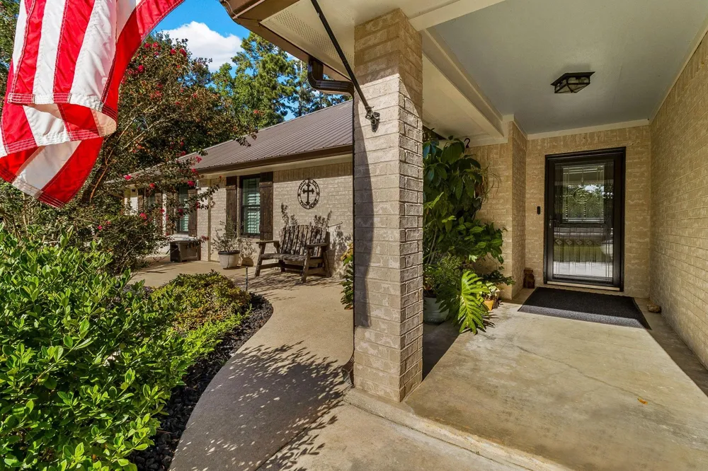 145 Idlewilde Drive Onalaska, TX 77360