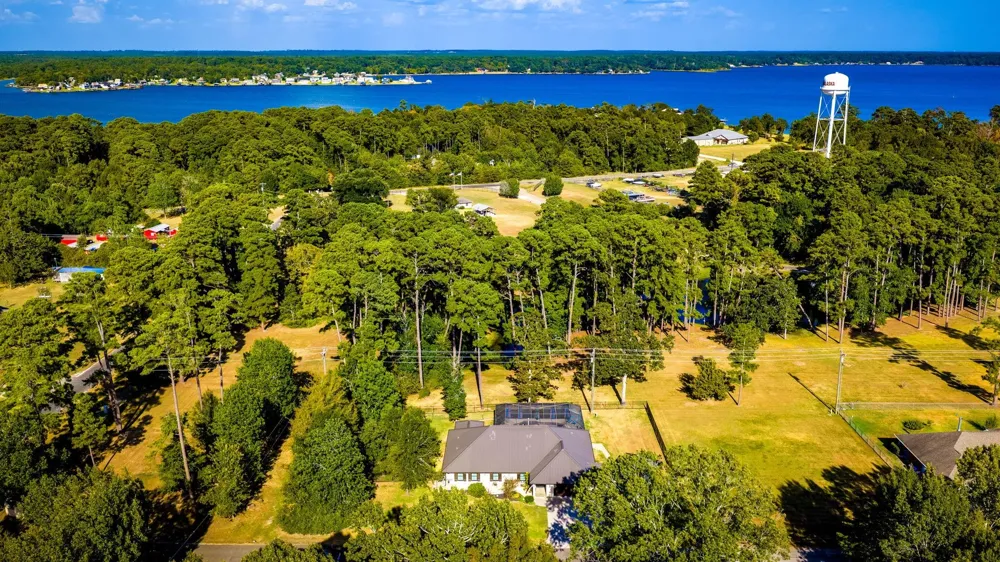 145 Idlewilde Drive Onalaska, TX 77360