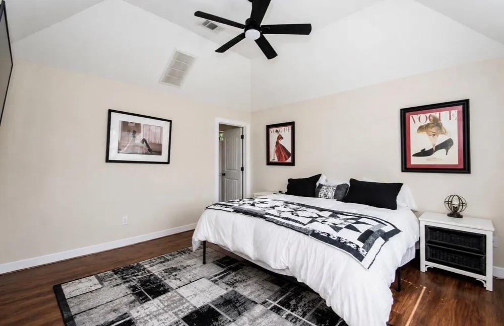 205 Poppy Street Lake Jackson, TX 77566