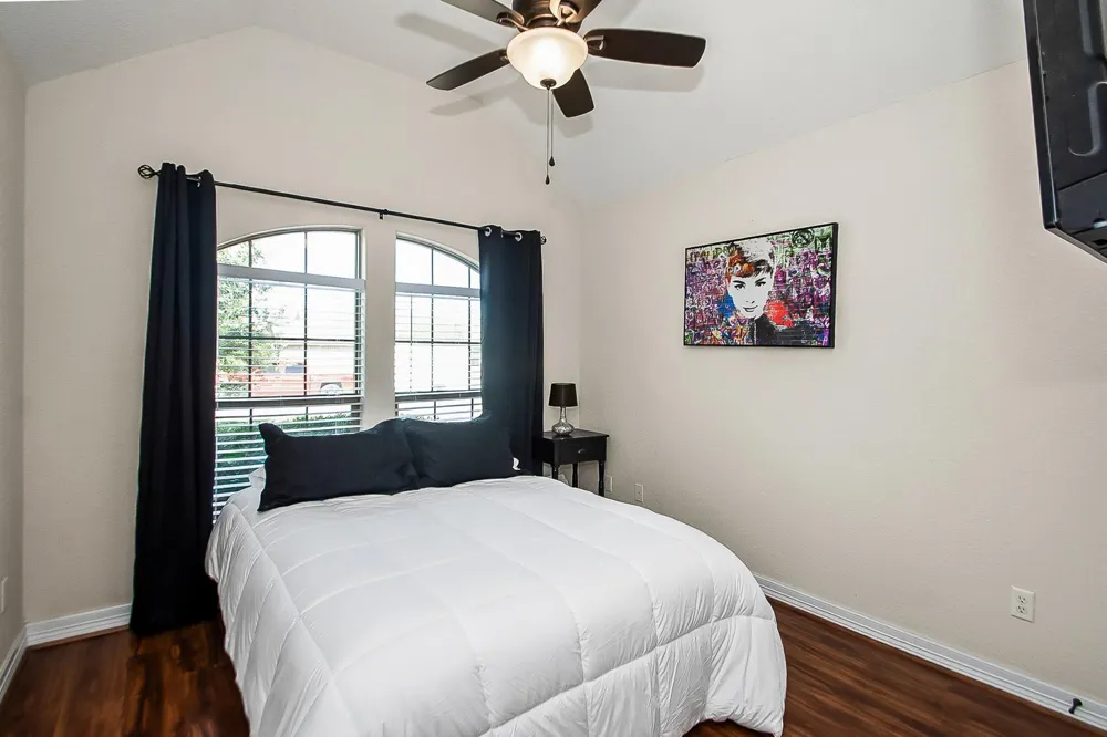 205 Poppy Street Lake Jackson, TX 77566