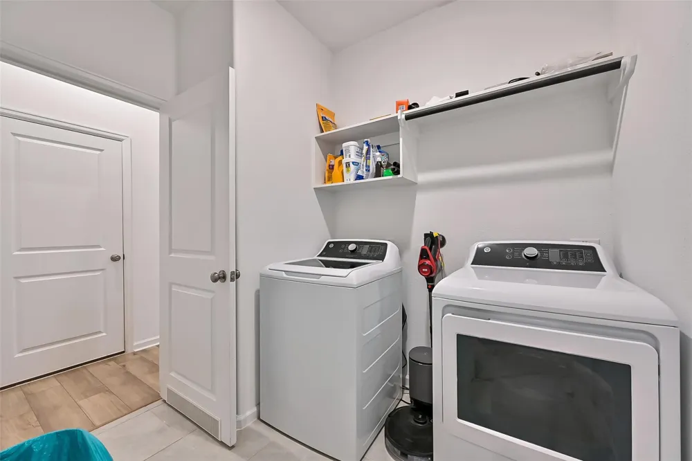 4827 Stoney Terrace Trail Baytown, TX 77521