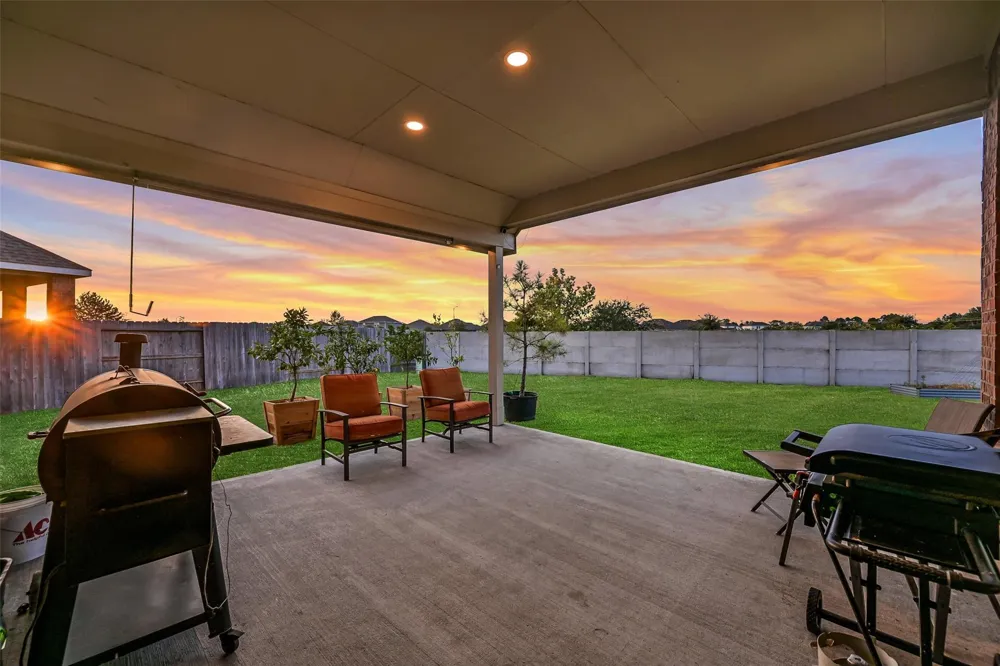 4827 Stoney Terrace Trail Baytown, TX 77521