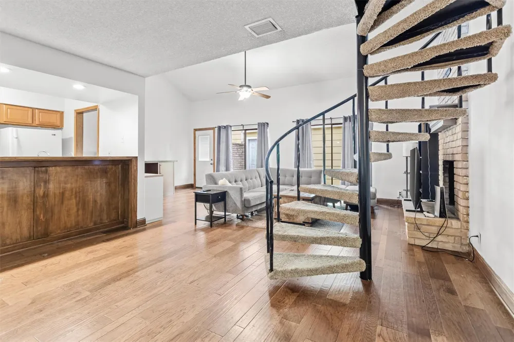 24648 Pools Creek Drive Huntsville, TX 77320